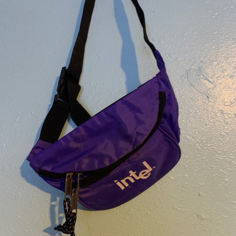 Vintage intel Fanny bag